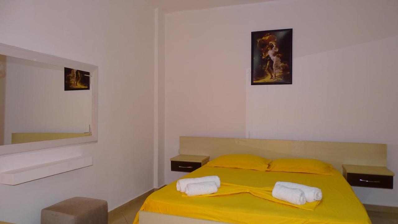 Hotel Arsenal Ksamil Extérieur photo