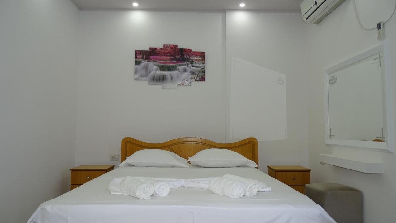 Hotel Arsenal Ksamil Extérieur photo