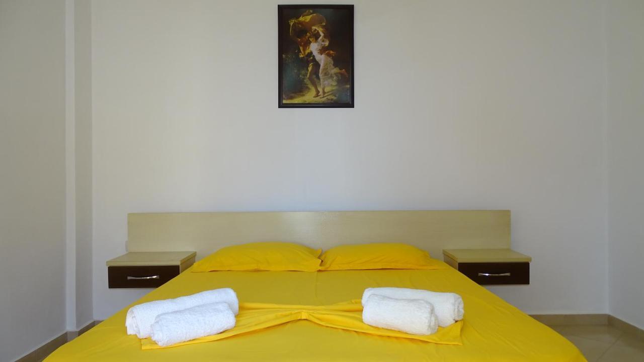 Hotel Arsenal Ksamil Extérieur photo